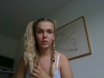 LuckyGirl_ 09-08-2021 Topless 